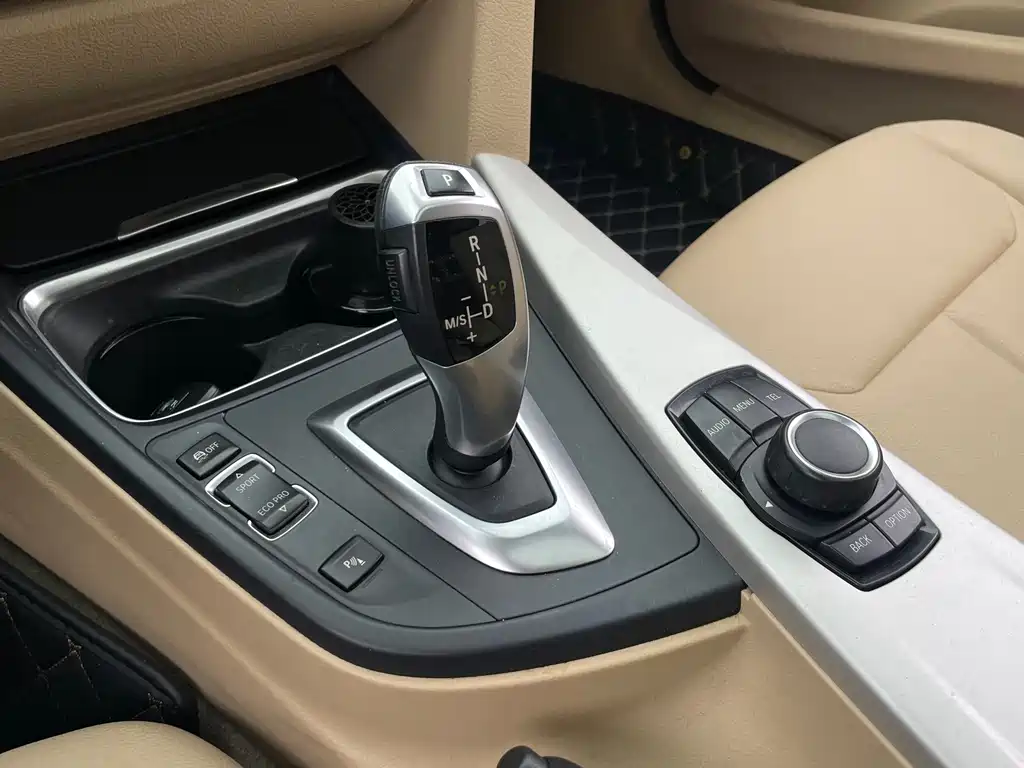 BMW 3 Series — миниатюра 14