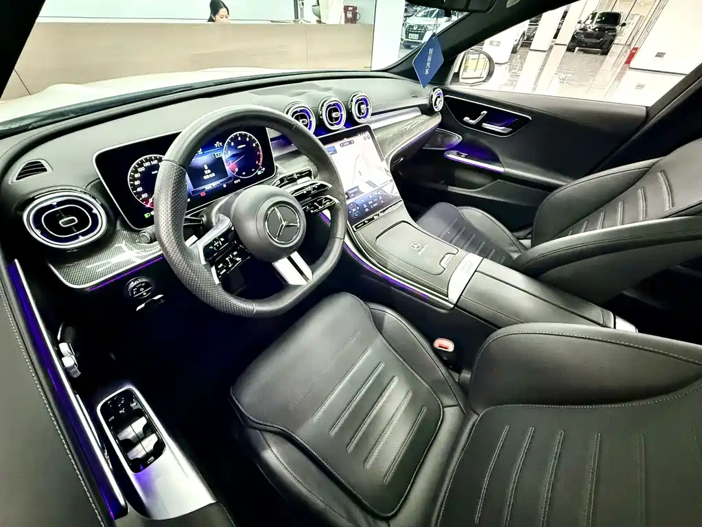 Mercedes-Benz C-Class — миниатюра 10