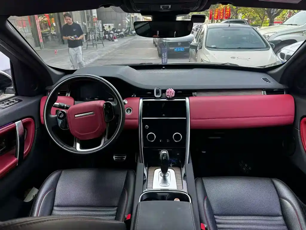 Land Rover Discovery Sport — миниатюра 9