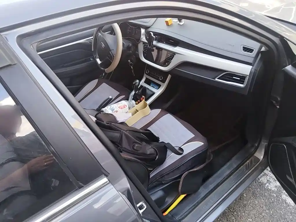 Geely Vision — миниатюра 9