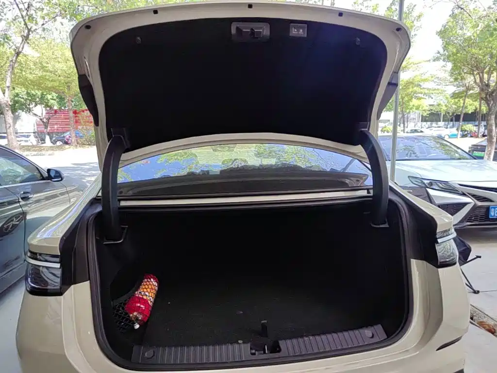 BYD Seal 07 DM-i — миниатюра 19