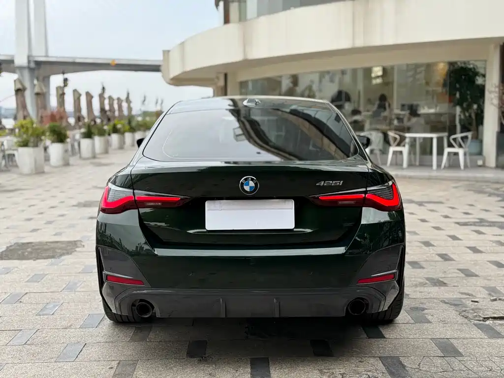 BMW 4 SERIES