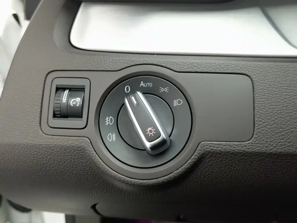 Volkswagen CC — миниатюра 21