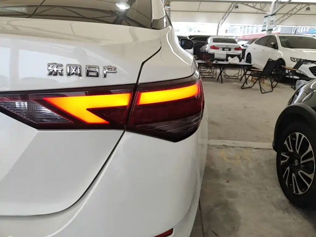 Nissan Sylphy — миниатюра 8