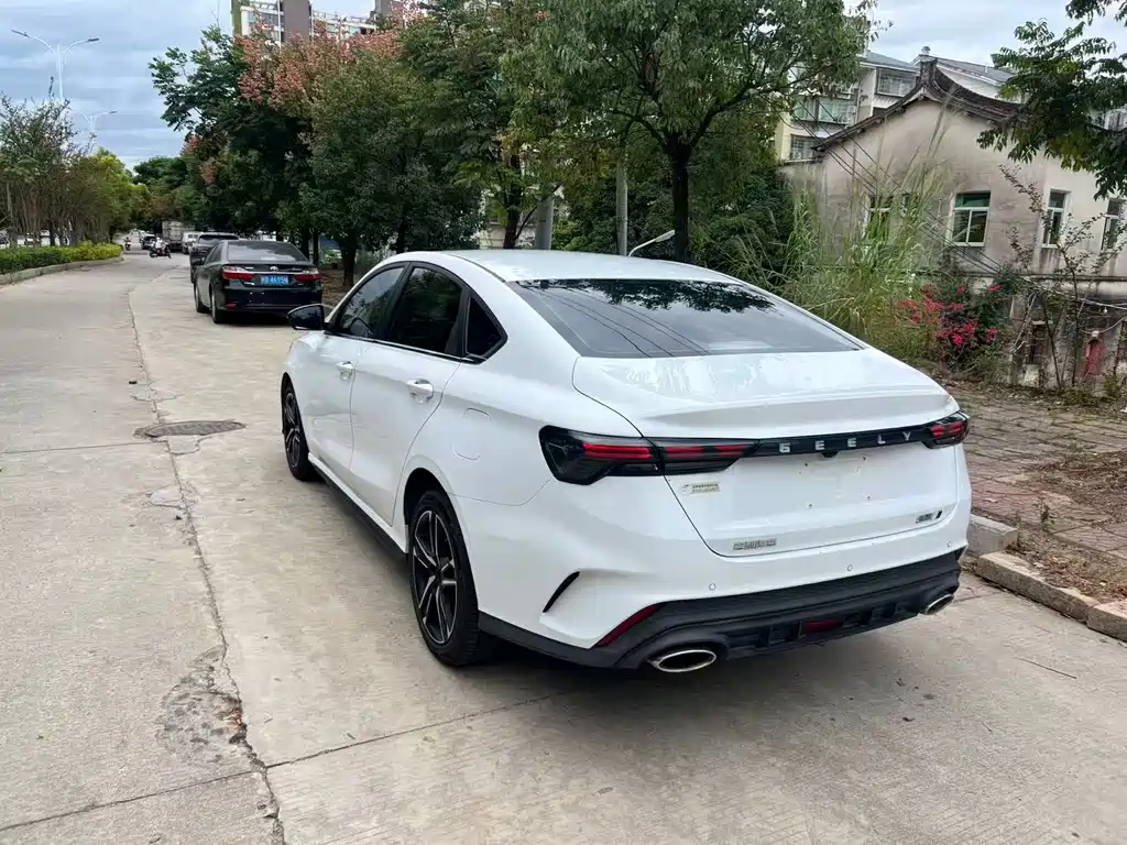 Geely Binrui — миниатюра 7