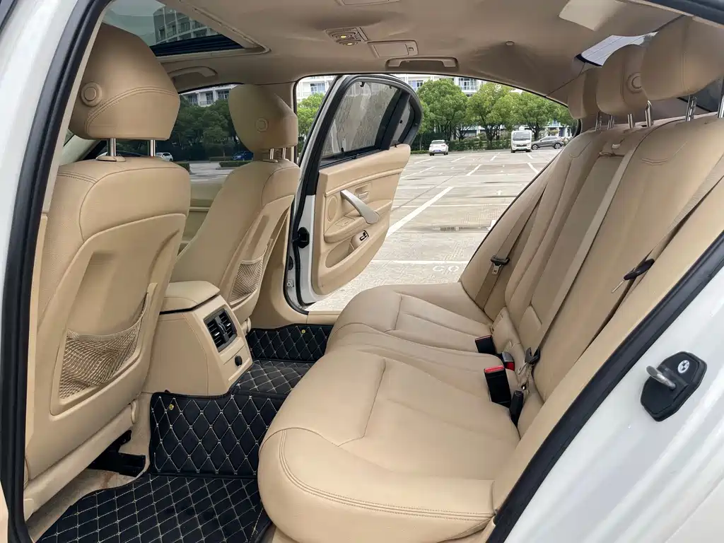 BMW 3 Series — миниатюра 15