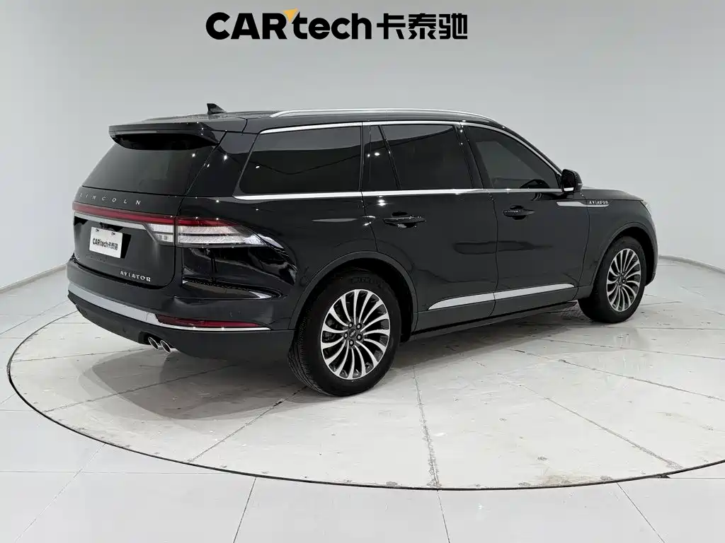 Lincoln Aviator — миниатюра 5