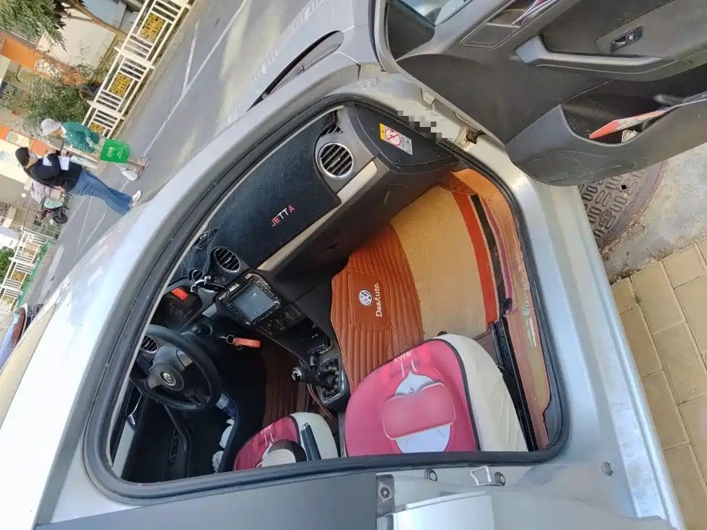 Volkswagen Jetta — миниатюра 17