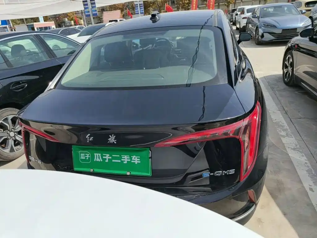 Hongqi Hongqi E-QM5 — миниатюра 6