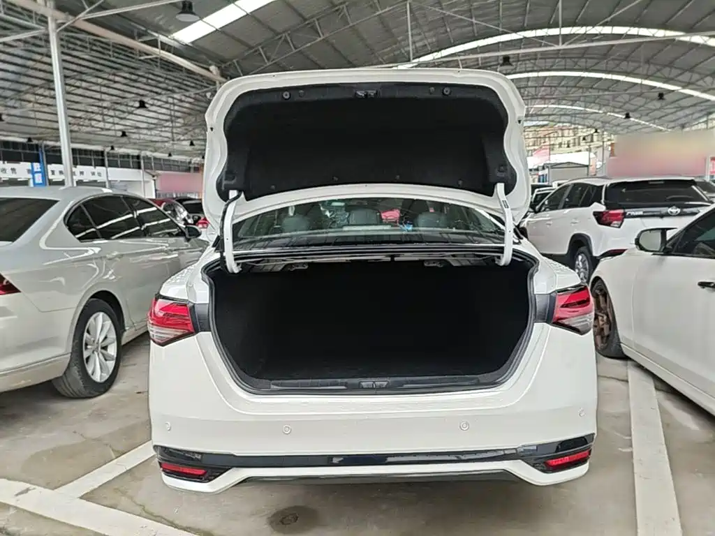 Nissan Sylphy — миниатюра 19