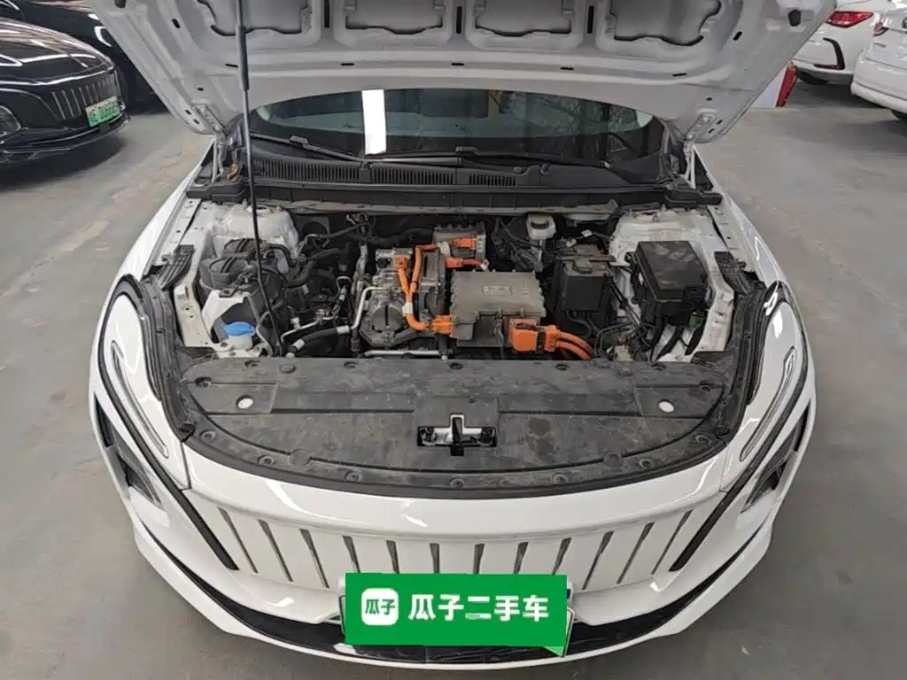 Hongqi Hongqi E-QM5 — миниатюра 20