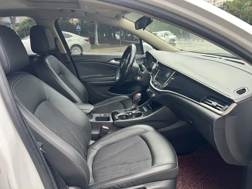 Buick Verano — миниатюра 9
