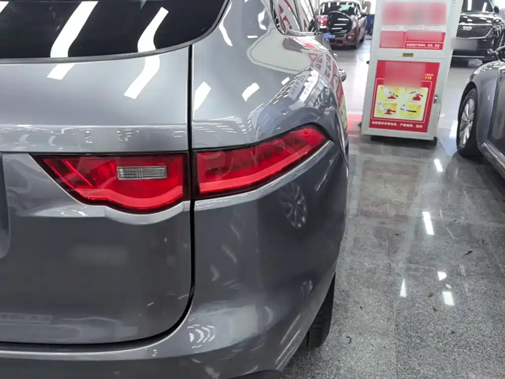Jaguar F-PACE — миниатюра 8