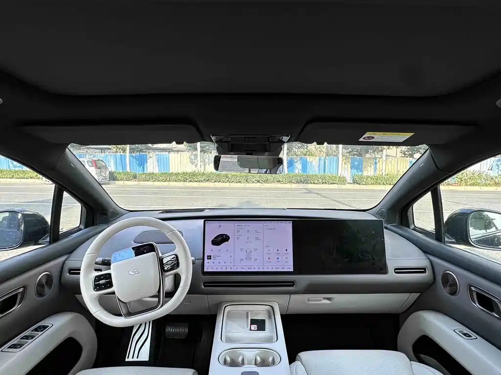 Li Auto Идеальный i6 — миниатюра 4