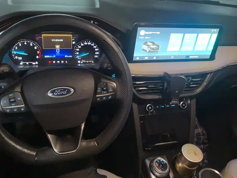 Ford Escape — миниатюра 12