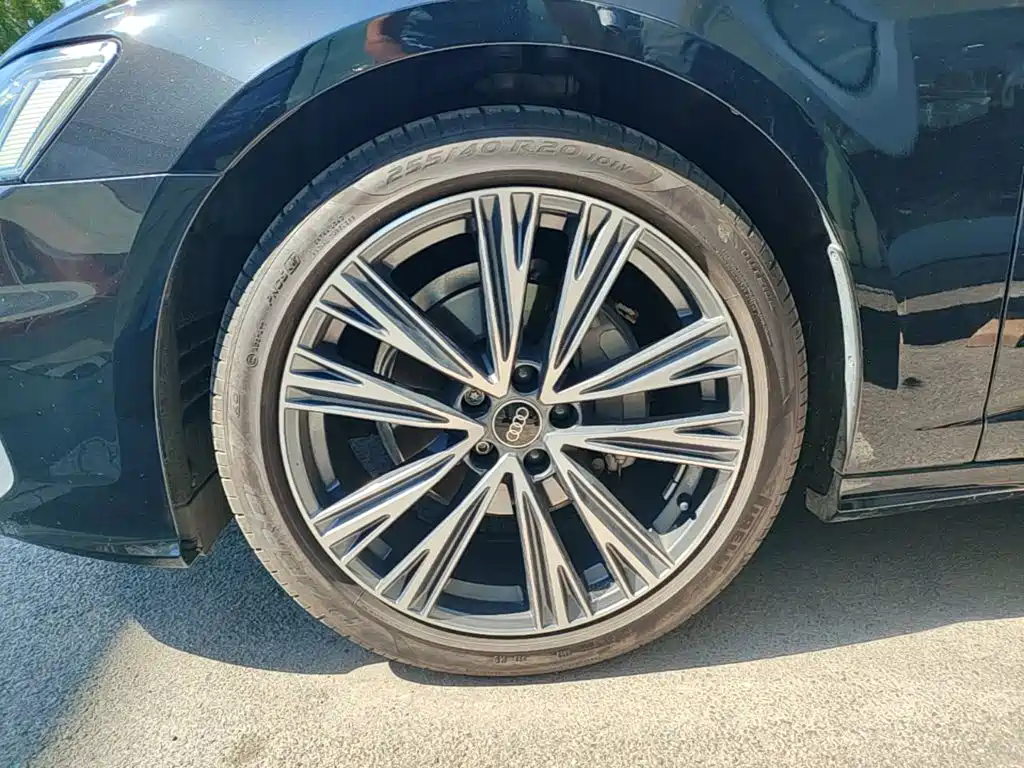 Audi A6L — миниатюра 23