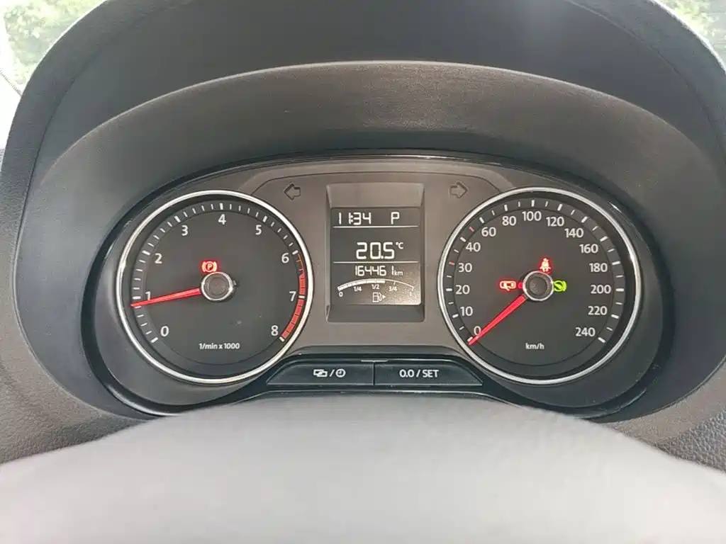 Volkswagen Polo — миниатюра 12