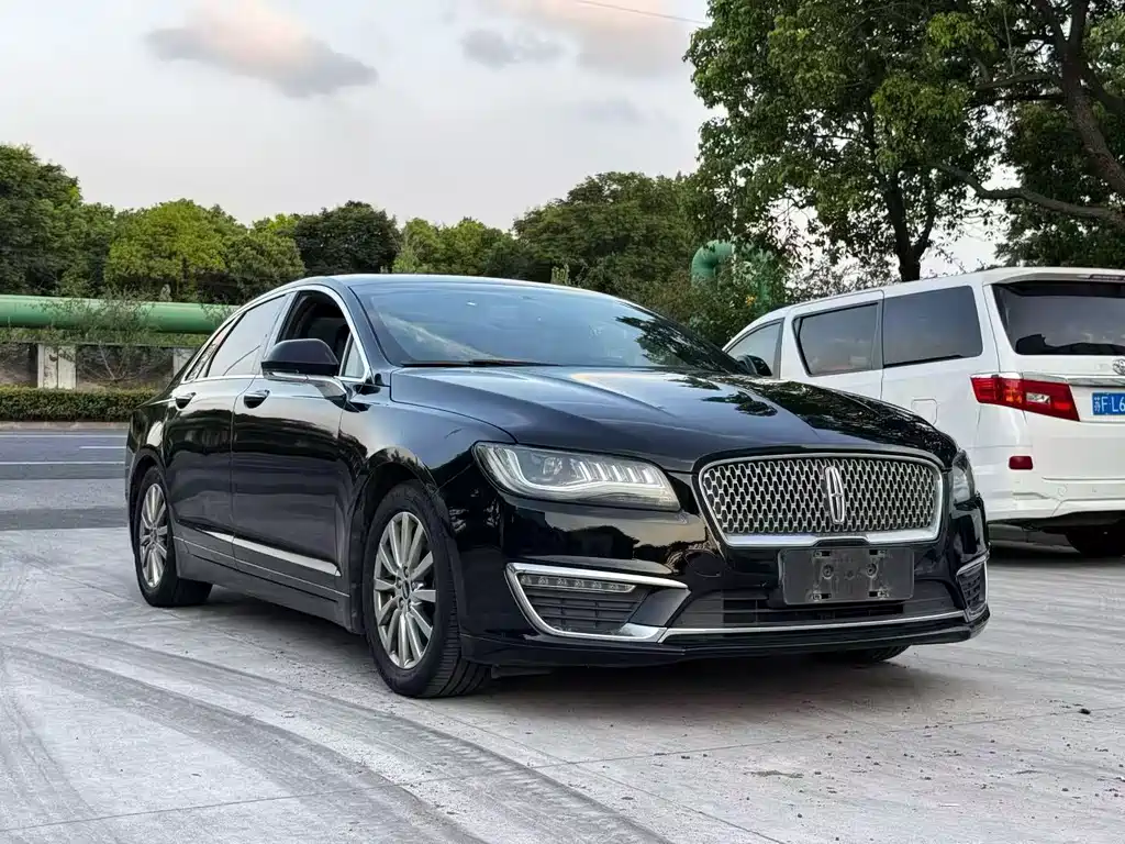 Lincoln MKZ