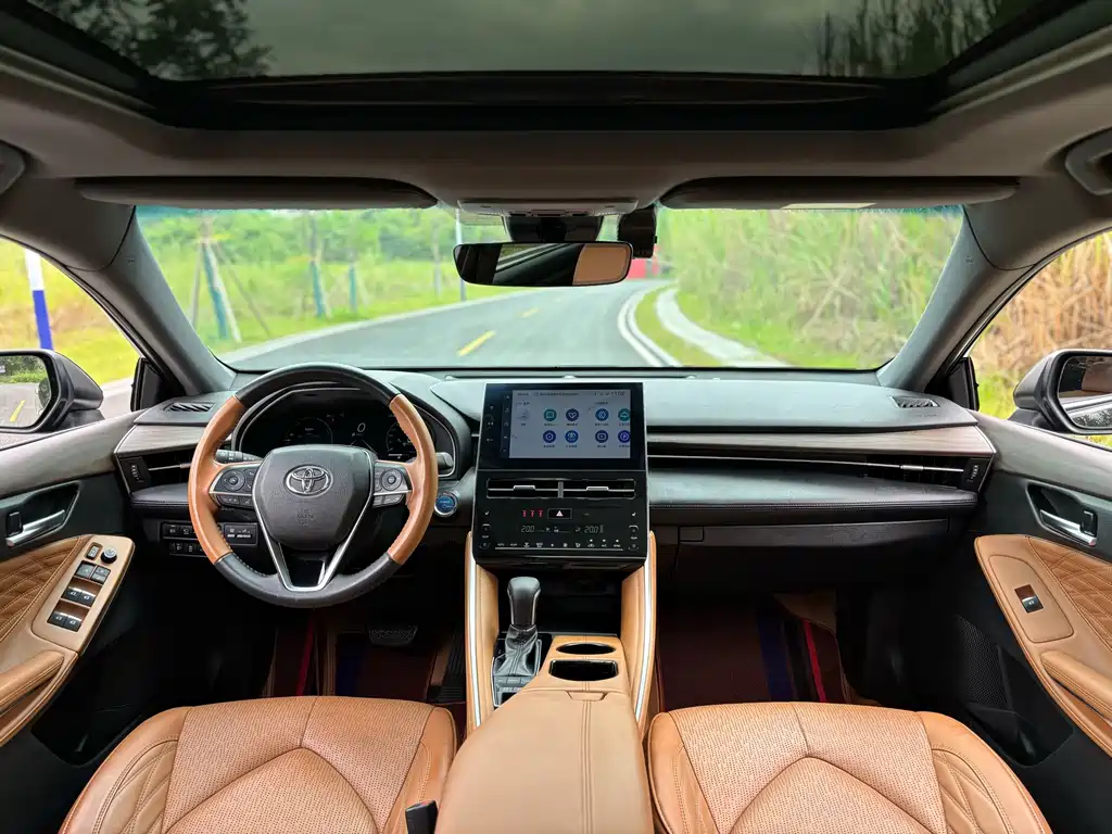 Toyota Avalon — миниатюра 5