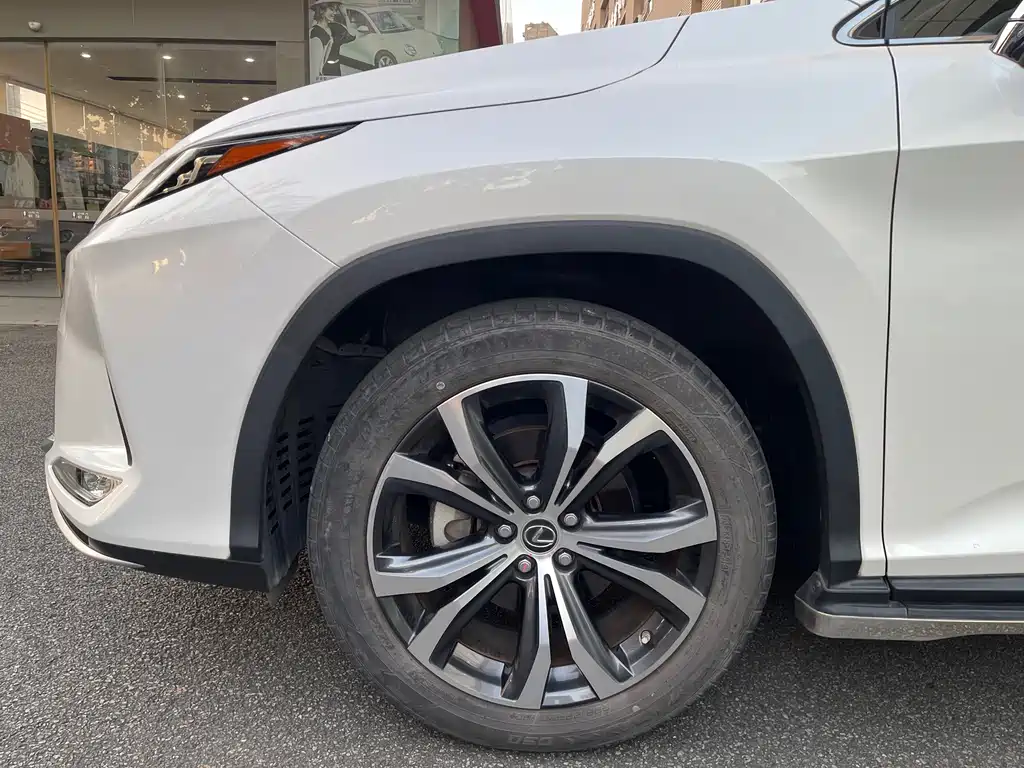 Lexus RX — миниатюра 15
