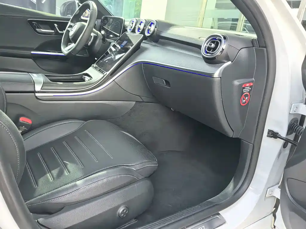 Mercedes-Benz C-Class — миниатюра 18