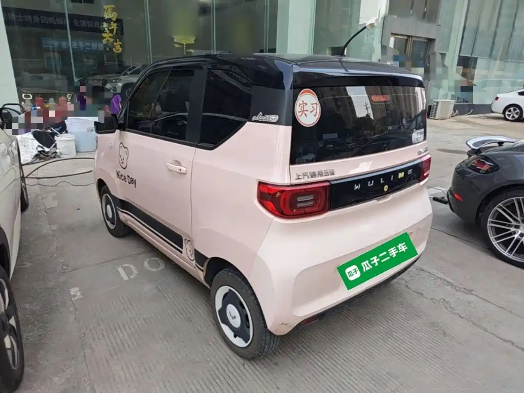 Wuling MINIEV — миниатюра 5