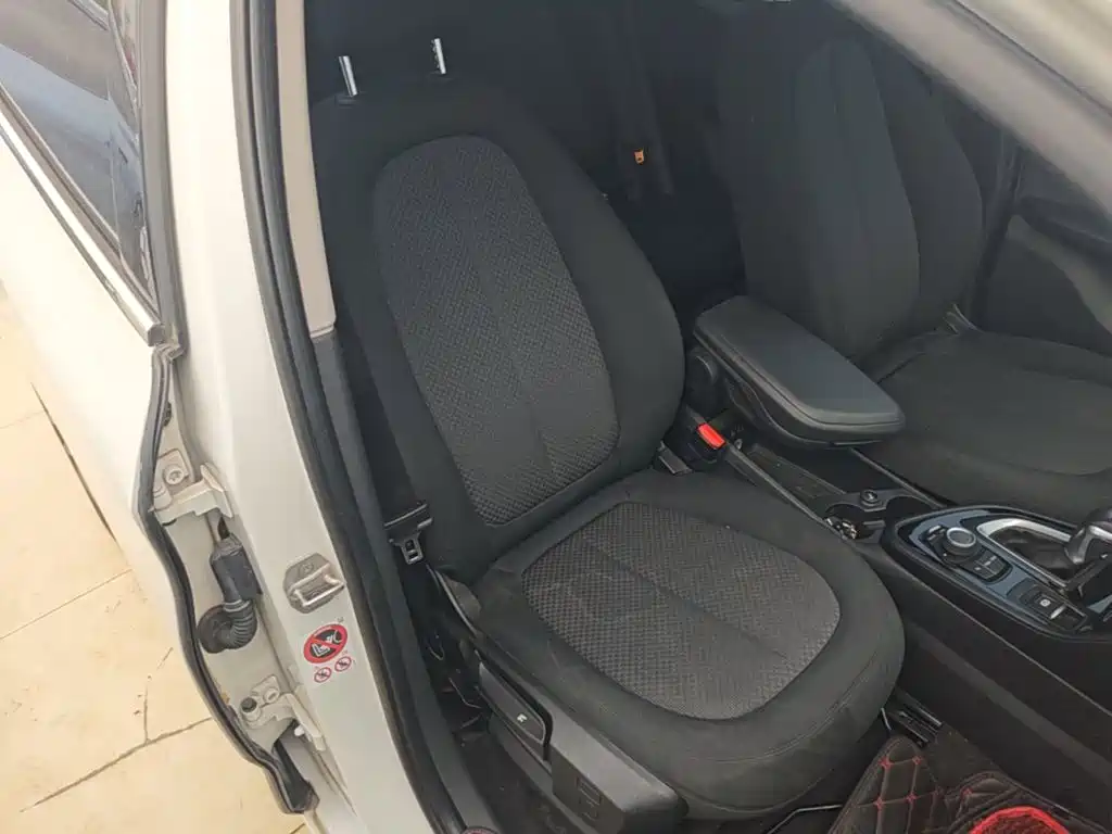 BMW 2 Series Active Tourer — миниатюра 25