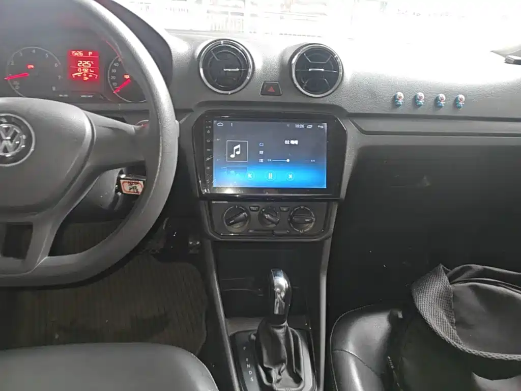 Volkswagen Jetta — миниатюра 13