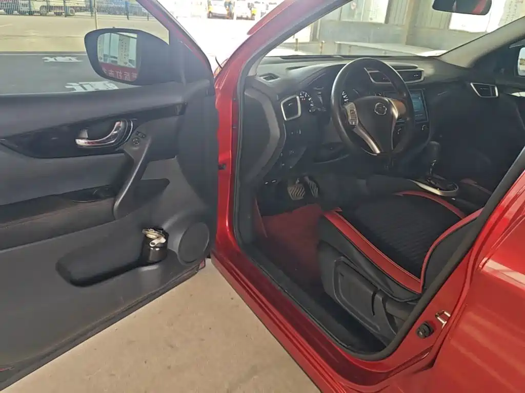 Nissan Qashqai — миниатюра 16