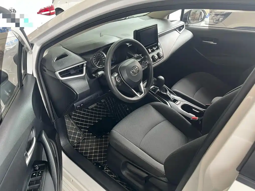 Toyota Corolla — миниатюра 4
