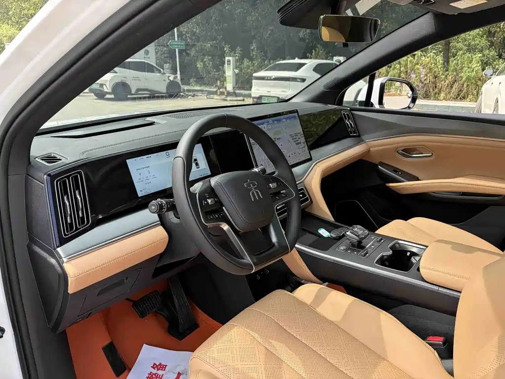 BYD L DM-i — миниатюра 8