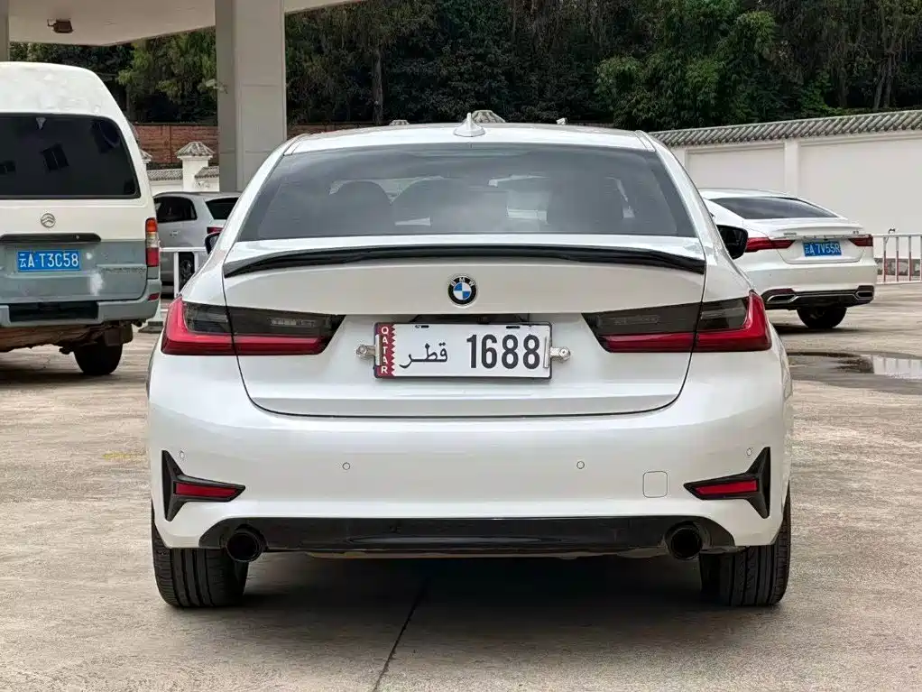 BMW 3 Series — миниатюра 8