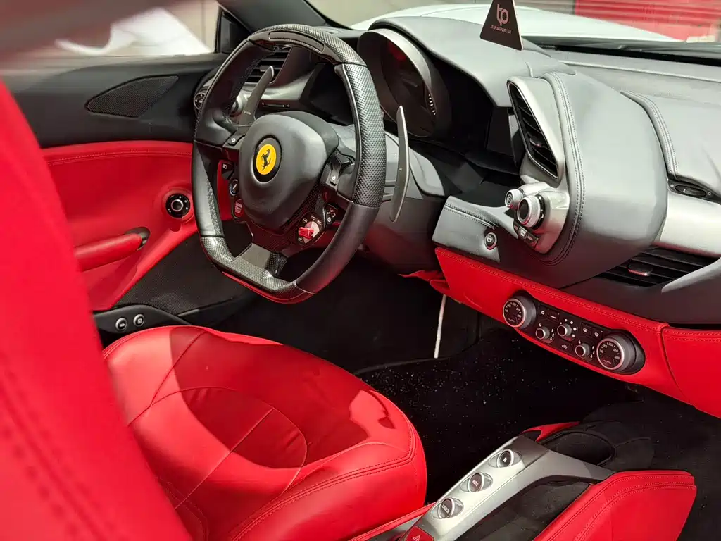 Ferrari 488 — миниатюра 13