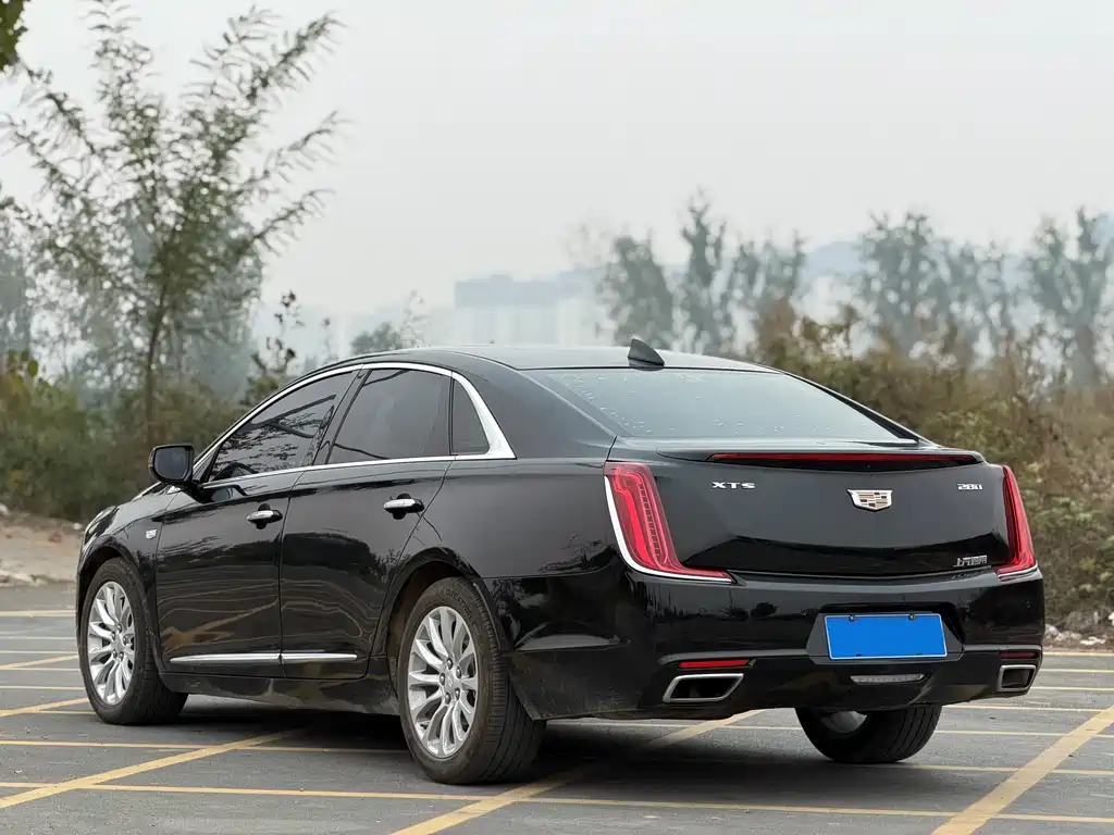 Cadillac XTS — миниатюра 9
