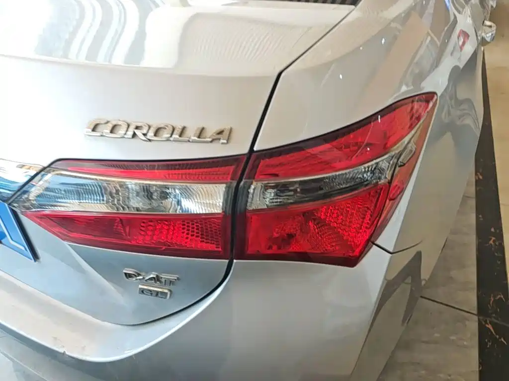 Toyota Corolla — миниатюра 8