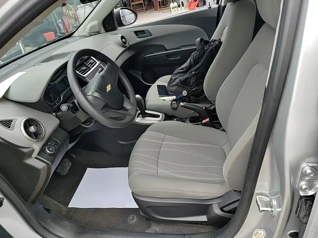 Chevrolet Aveo — миниатюра 15