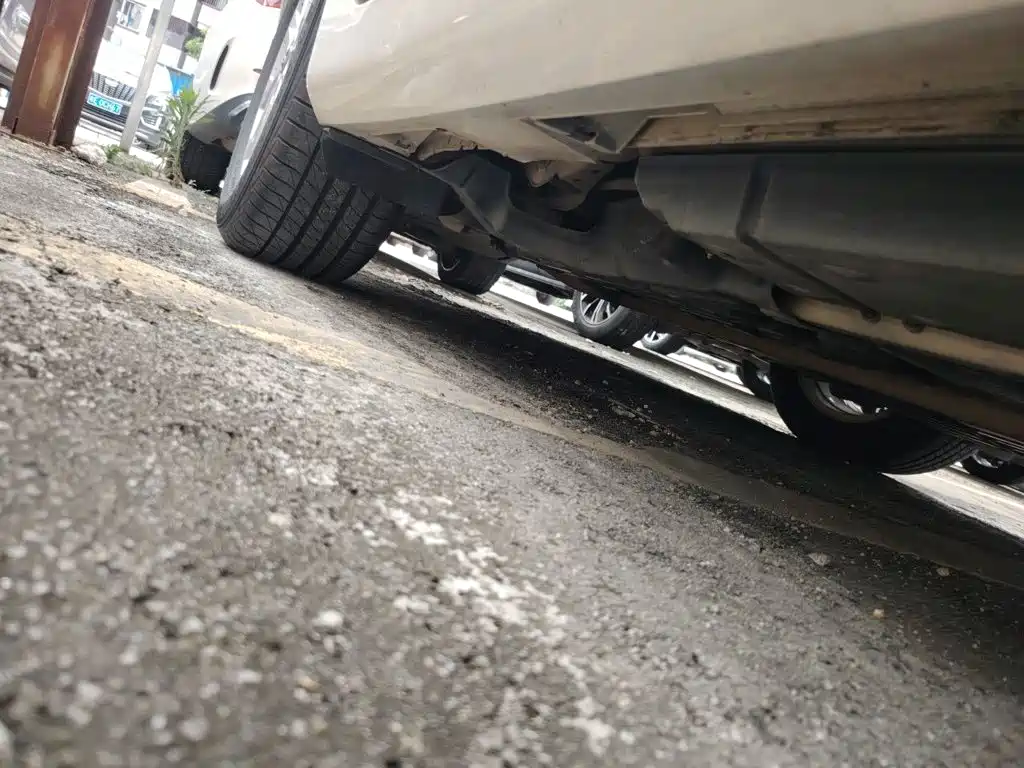 Toyota Camry — миниатюра 17