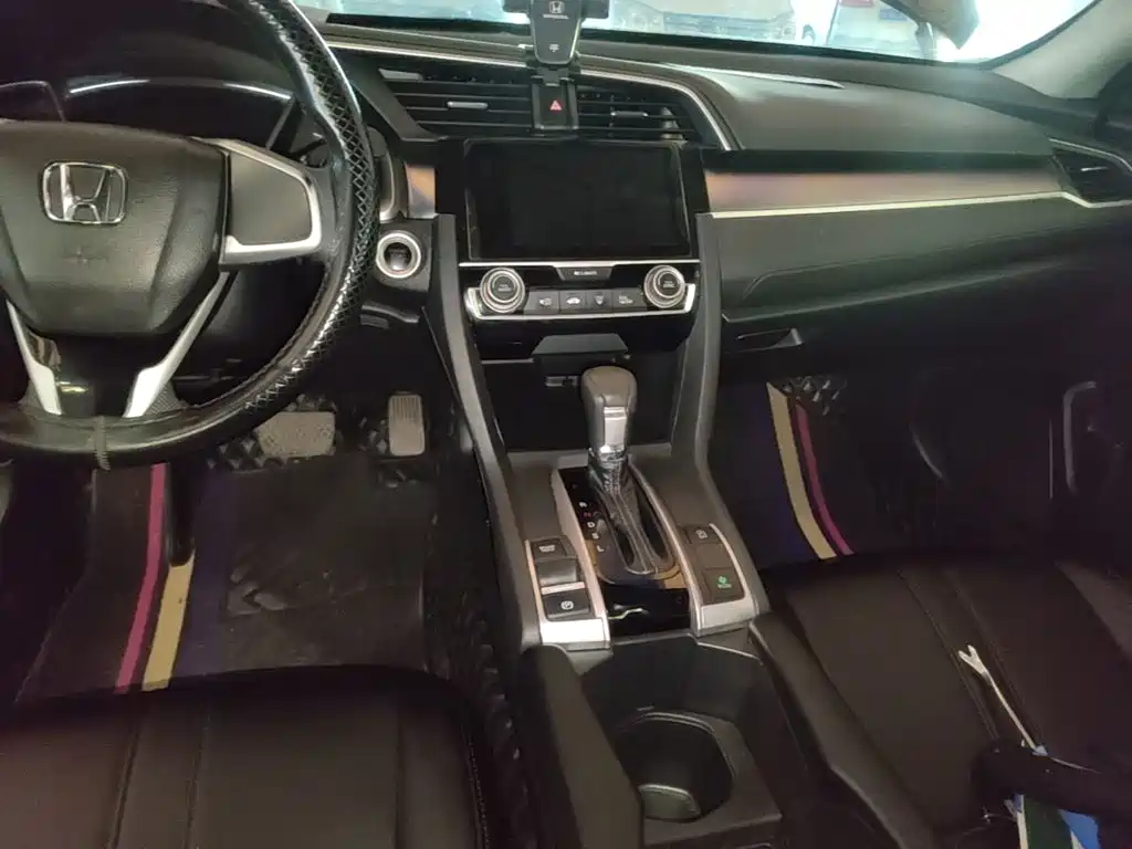 Honda Civic — миниатюра 13