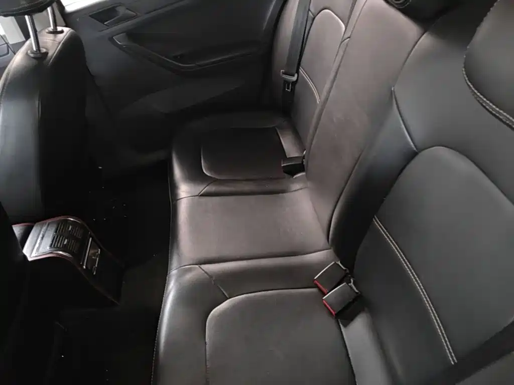 Volkswagen Jetta — миниатюра 17