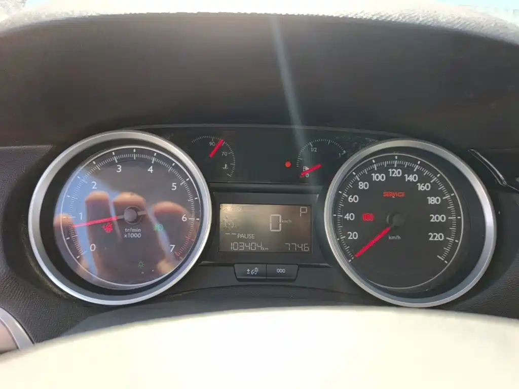 Peugeot 408 — миниатюра 12