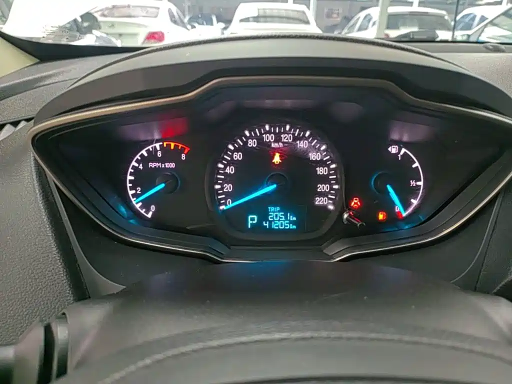 Ford Escort — миниатюра 12