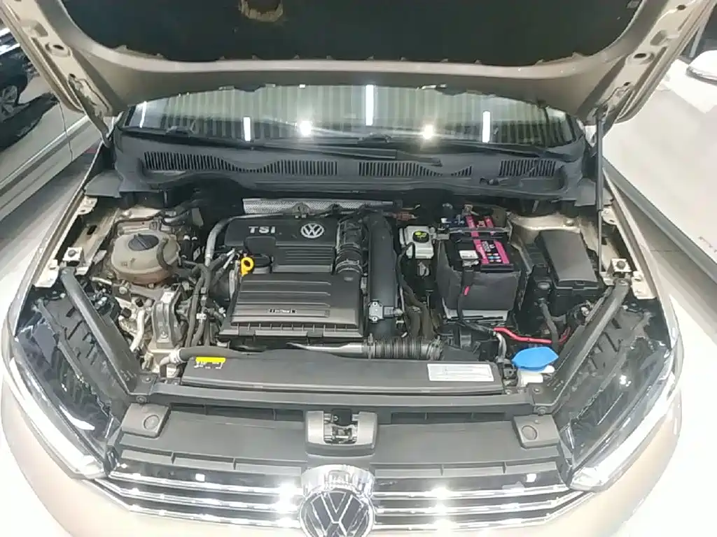 Volkswagen Golf Sportsvan — миниатюра 20