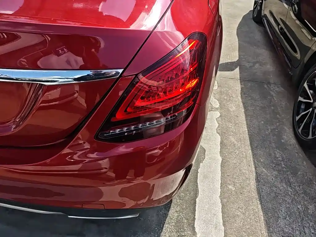 Mercedes-Benz C-Class — миниатюра 8