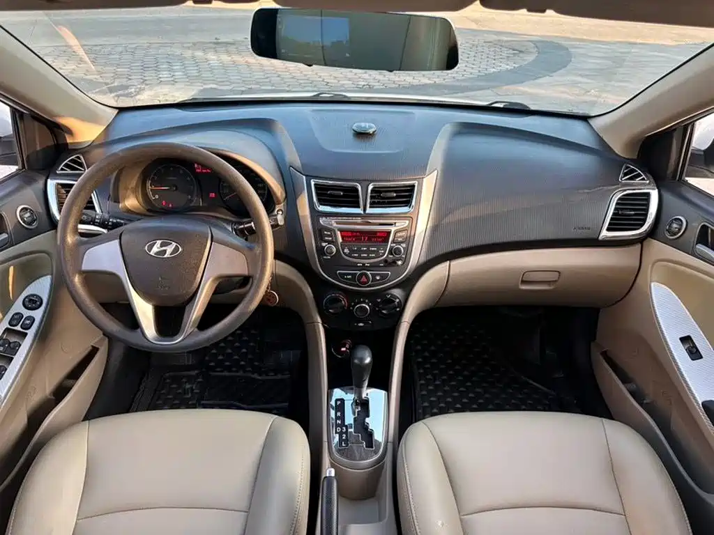 Hyundai Verna — миниатюра 9
