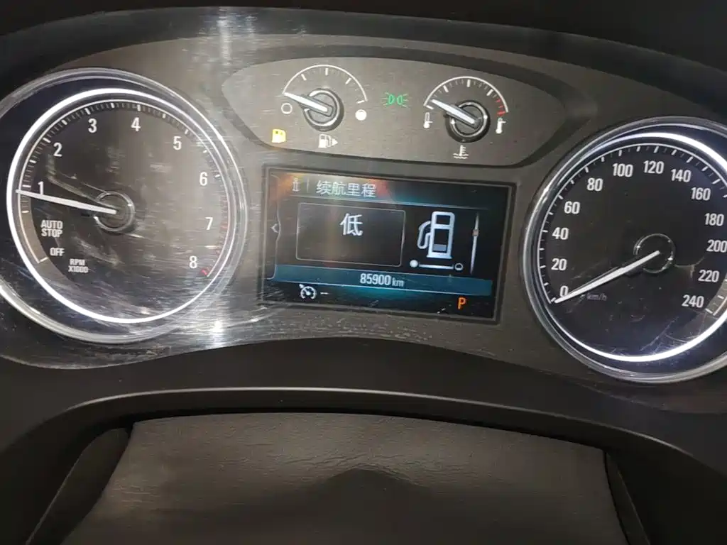 Buick LaCrosse — миниатюра 12