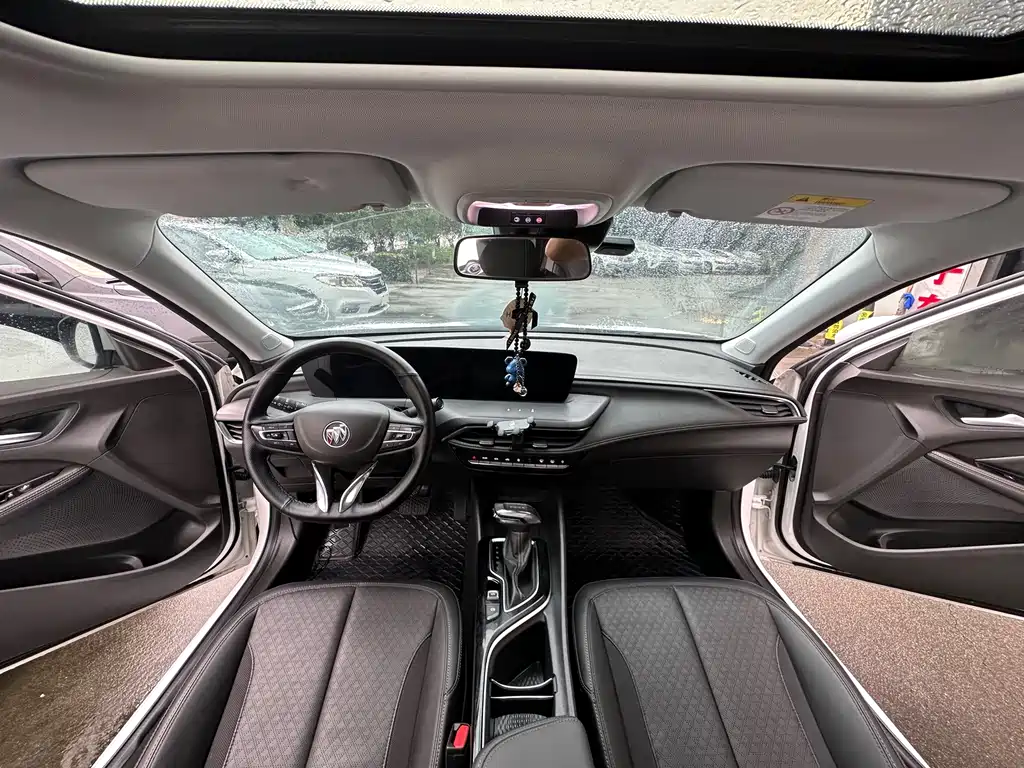 Buick Verano — миниатюра 10