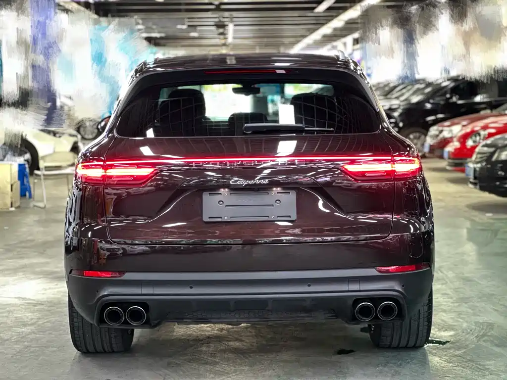 PORSCHE CAYENNE