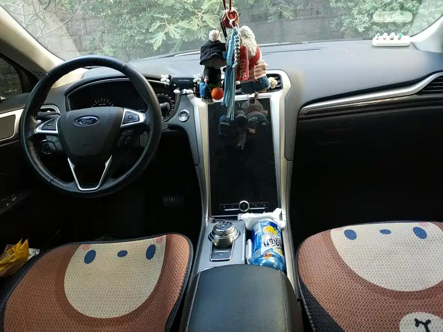 Ford Mondeo — миниатюра 12