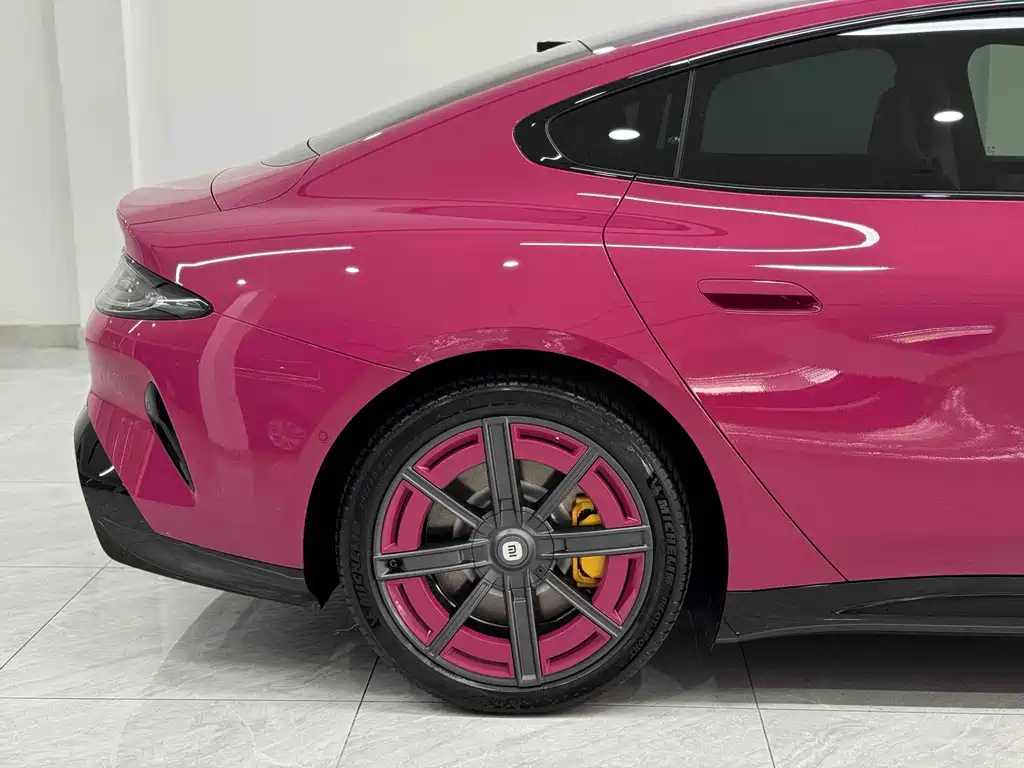 XIAOMI CAR XIAOMI SU7