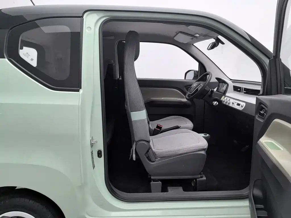 Wuling MINIEV — миниатюра 23